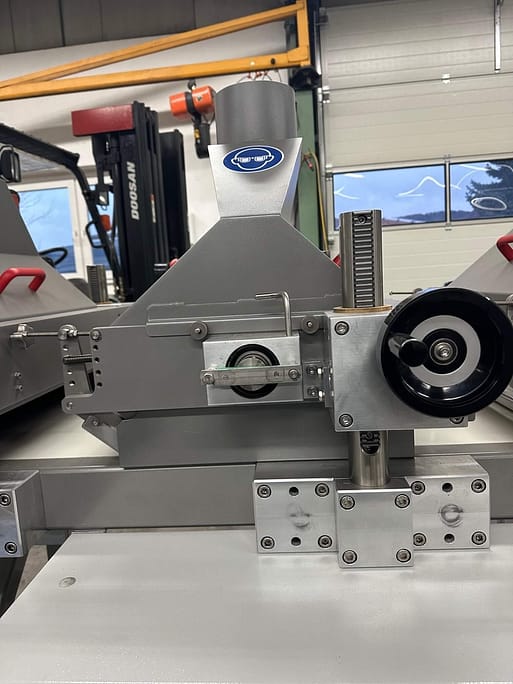 Brush grinder side view