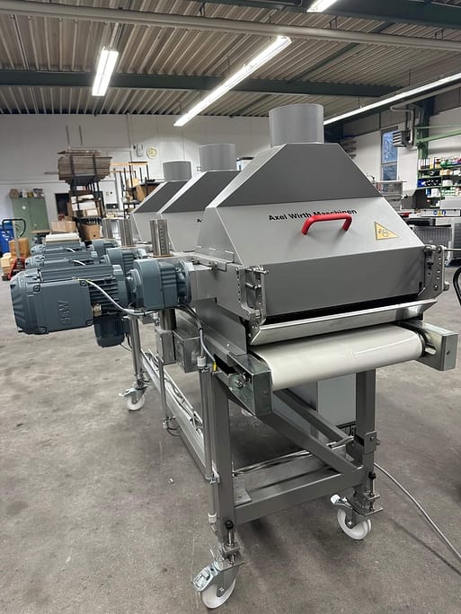 Brush grinding machine as a mobile unit